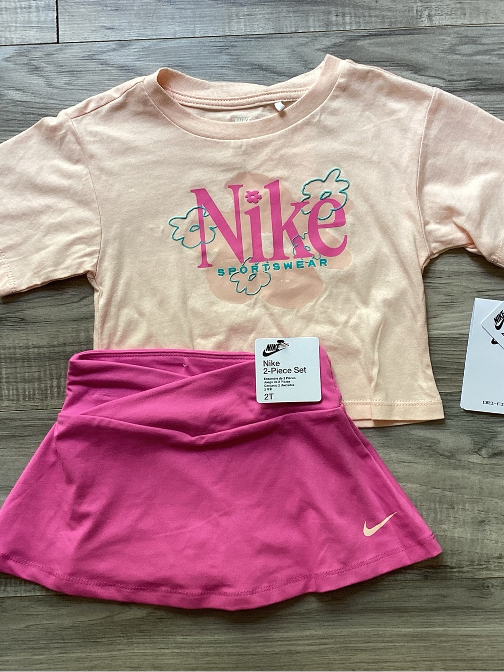 Nike Girls Tee & Skort set size 2T(NWT) ~PRICE IS FIRM, NO OFFERS~